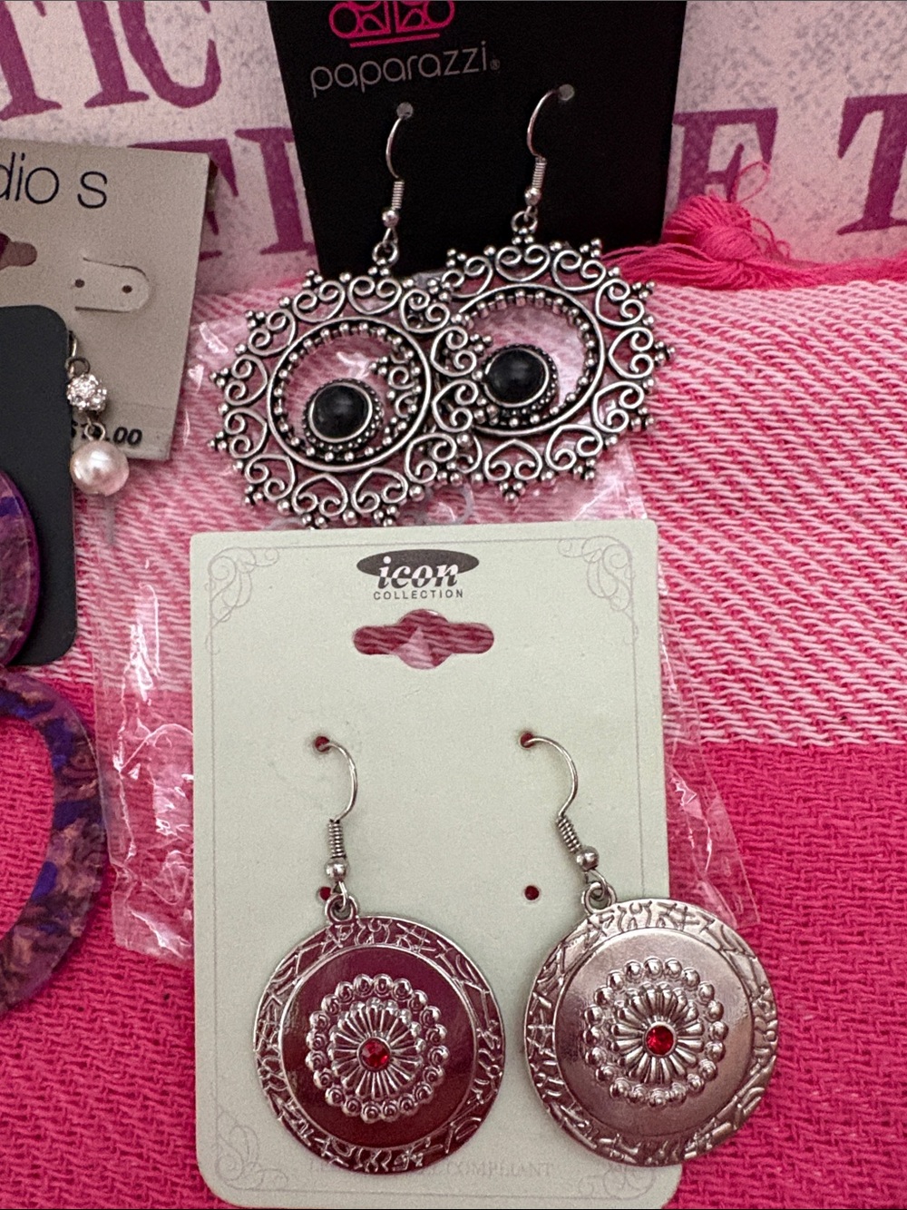 paparazzi earrings and other brands with Pink and Silver Mixed Bead Necklace - Picture 4 of 5